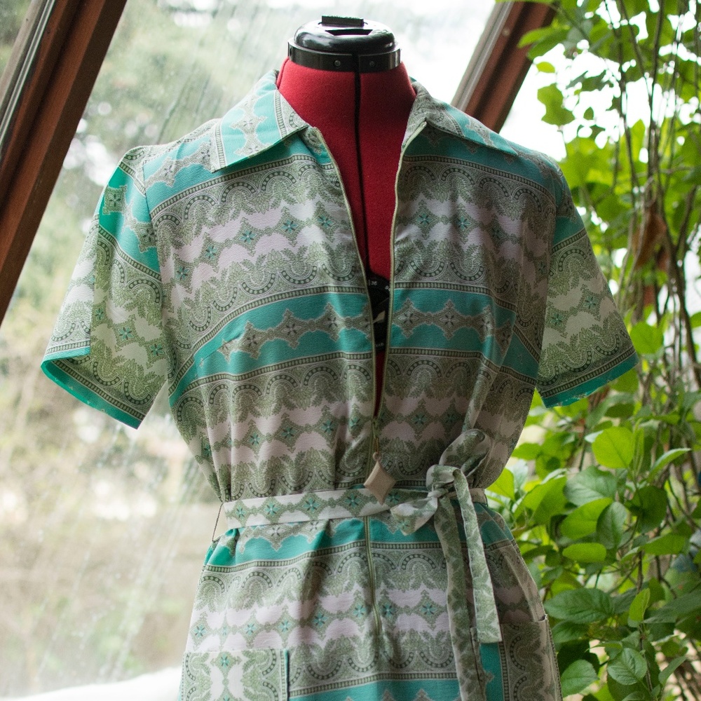Vintage 70's Zip-Up Dress